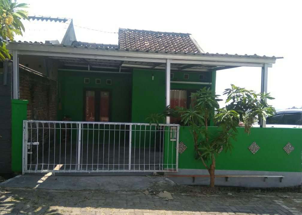 https://rentonesia-files.s3.ap-southeast-1.amazonaws.com/tinggal-production/attachment/202210/07-wqty71--received_1310312086075294.jpeg
