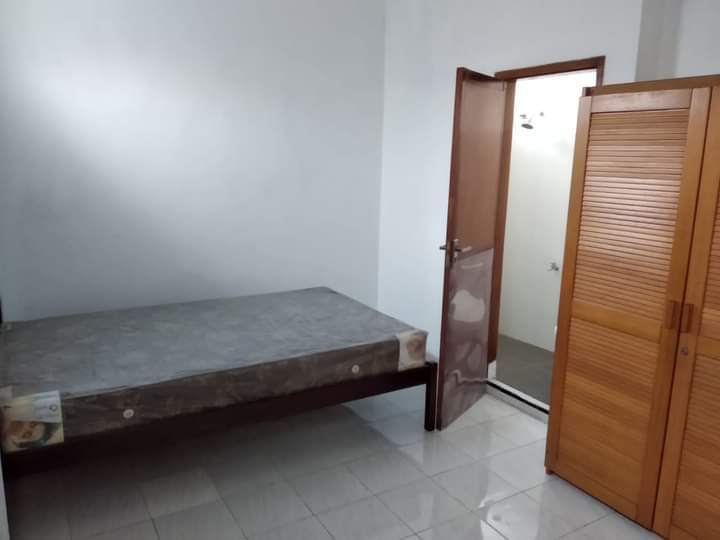 https://rentonesia-files.s3.ap-southeast-1.amazonaws.com/tinggal-production/attachment/202210/20-d6tsv7--FB_IMG_1666230440823.jpg