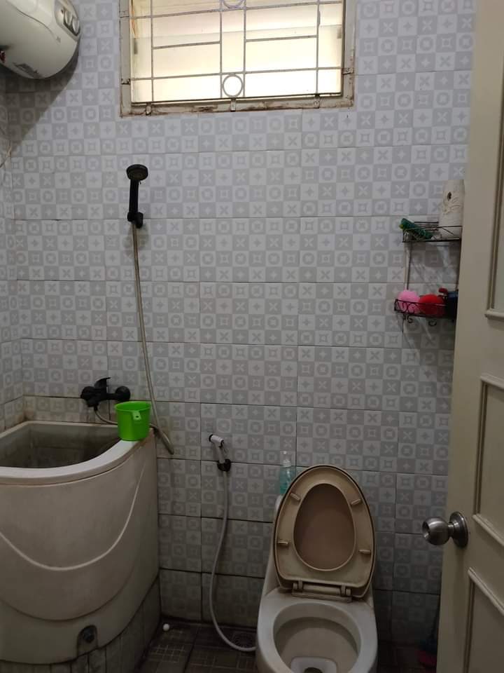 https://rentonesia-files.s3.ap-southeast-1.amazonaws.com/tinggal-production/attachment/202306/04-9myyzr--FB_IMG_1685891034098.jpg