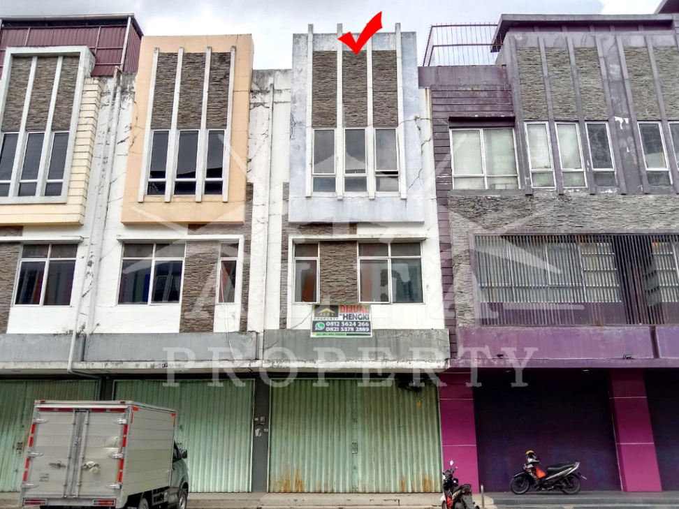 https://rentonesia-files.s3.ap-southeast-1.amazonaws.com/tinggal-production/attachment/202409/12-ytca7n--01.jpg