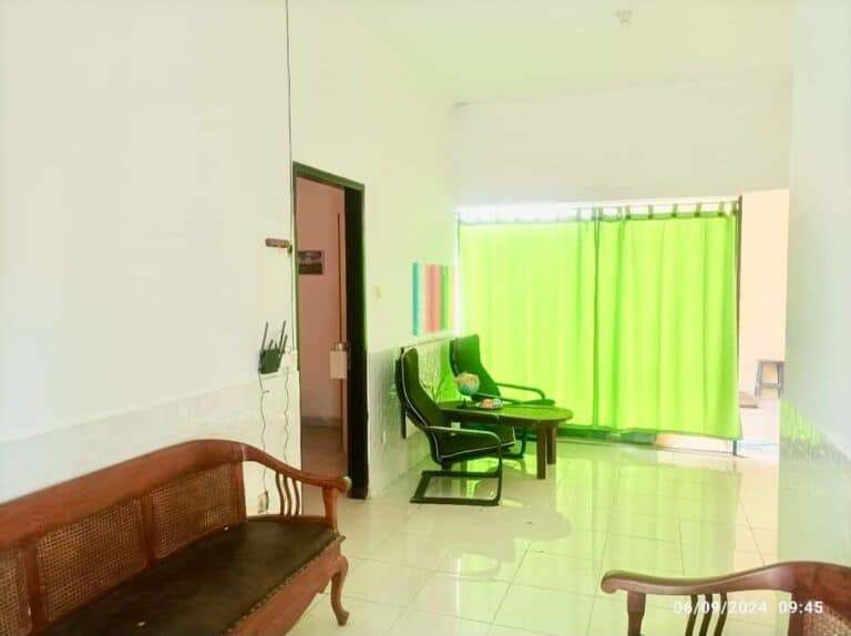 https://rentonesia-files.s3.ap-southeast-1.amazonaws.com/tinggal-production/attachment/202411/04-7t92eh--hanbrighton-jual-rumah-murah-2-kt-nuansa-ring-utama-jimbaran-3-768x574.jpg