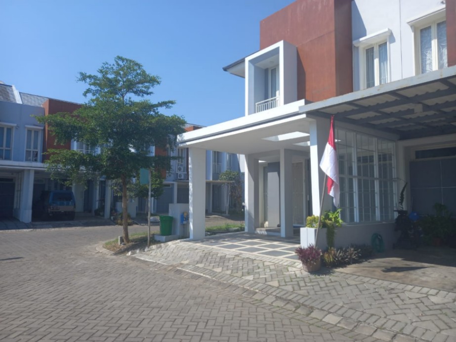 https://rentonesia-files.s3.ap-southeast-1.amazonaws.com/tinggal-production/attachment/202412/05-1lvcfg--jalan_arah_kiri.jpeg