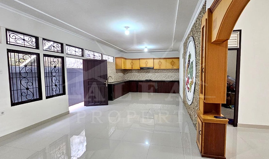 https://rentonesia-files.s3.ap-southeast-1.amazonaws.com/tinggal-production/attachment/202508/19-hp1n8h--05.jpg
