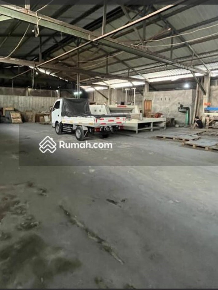 https://rentonesia-files.s3.ap-southeast-1.amazonaws.com/tinggal-production/attachment/202509/30-szztjk--WhatsApp_Image_2025-08-06_at_12_58_53_1_.jpeg
