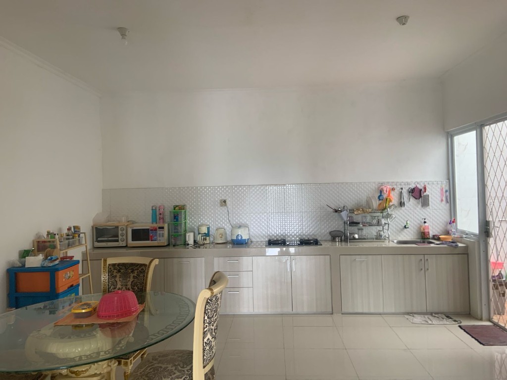 https://rentonesia-files.s3.ap-southeast-1.amazonaws.com/tinggal-production/attachment/202510/04-l71gks--WhatsApp_Image_2025-10-03_at_15_50_23_1_.jpeg
