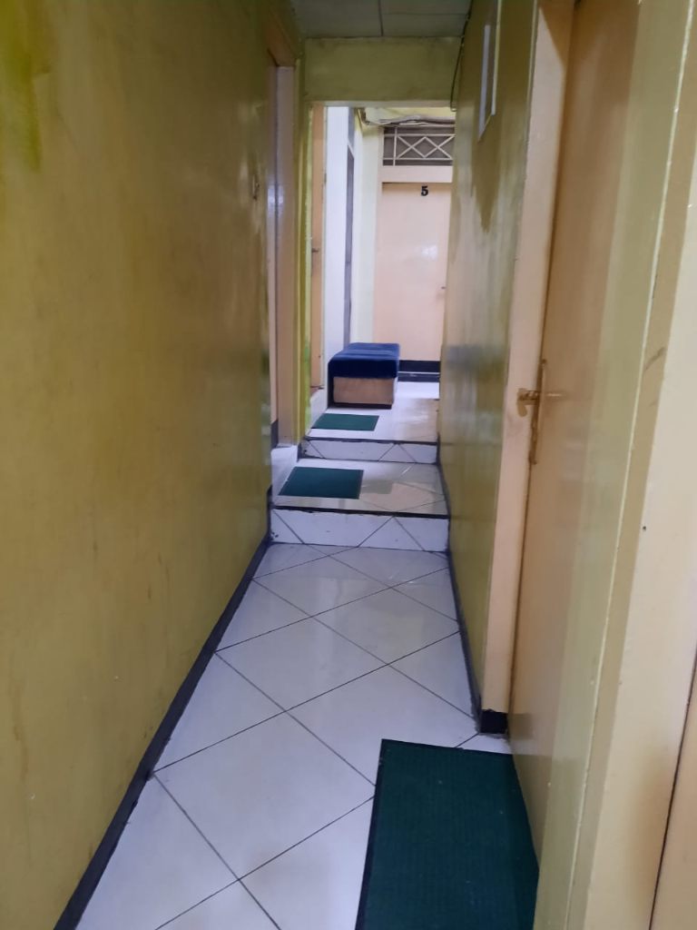 https://rentonesia-files.s3.ap-southeast-1.amazonaws.com/tinggal-production/attachment/202510/08-btsjea--WhatsApp_Image_2025-10-01_at_17_01_13.jpeg