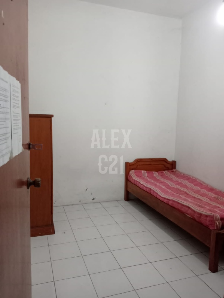 https://rentonesia-files.s3.ap-southeast-1.amazonaws.com/tinggal-production/attachment/202510/16-1rjbgk--Photo_1683185046999.jpg