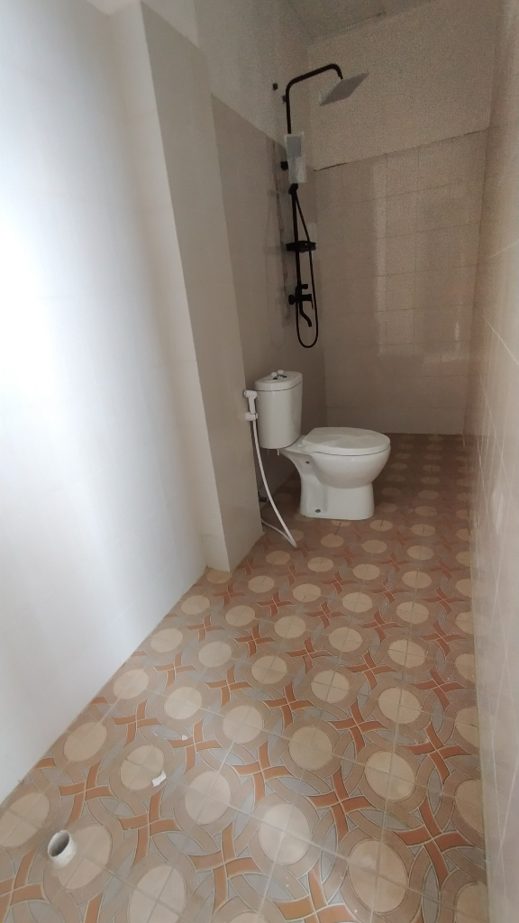https://rentonesia-files.s3.ap-southeast-1.amazonaws.com/tinggal-production/attachment/202510/22-l3lmp7--1000010168.jpg
