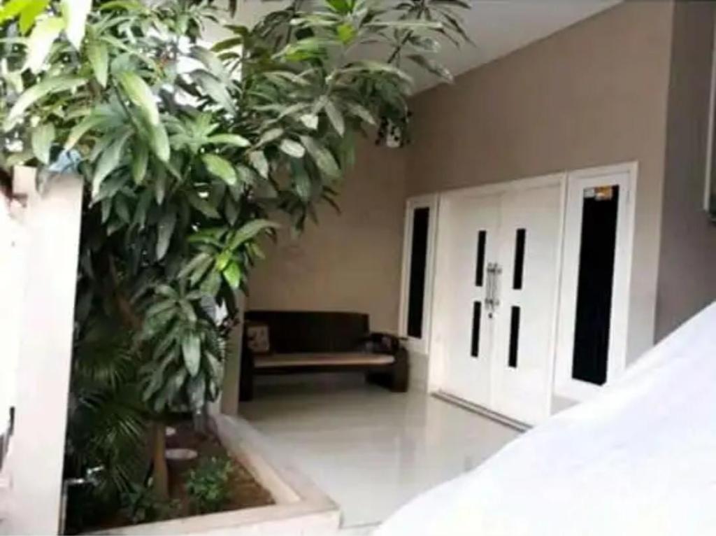 https://rentonesia-files.s3.ap-southeast-1.amazonaws.com/tinggal-production/attachment/202510/30-o8nzjo--1000260268.jpg