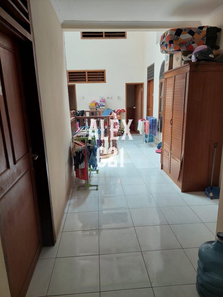 https://rentonesia-files.s3.ap-southeast-1.amazonaws.com/tinggal-production/attachment/202510/31-xu7xgp--WhatsApp_Image_2023-04-04_at_11_42_56_3_.jpeg