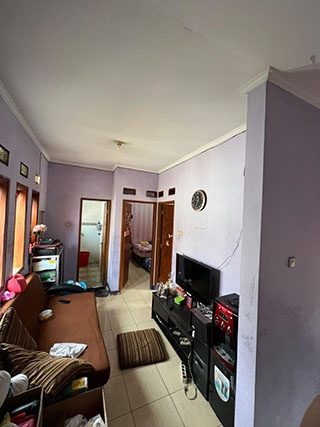 https://rentonesia-files.s3.ap-southeast-1.amazonaws.com/tinggal-production/attachment/202511/28-colbqh--TOWNHOUSE-RUANG-KELUARGA.jpg
