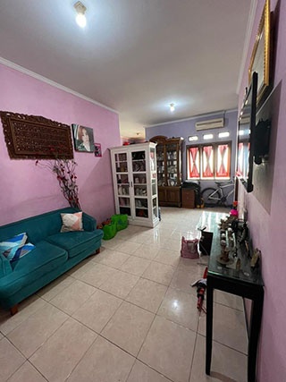 https://rentonesia-files.s3.ap-southeast-1.amazonaws.com/tinggal-production/attachment/202511/28-dlkrsa--TOWNHOUSE-RUANG-TNGH.jpg