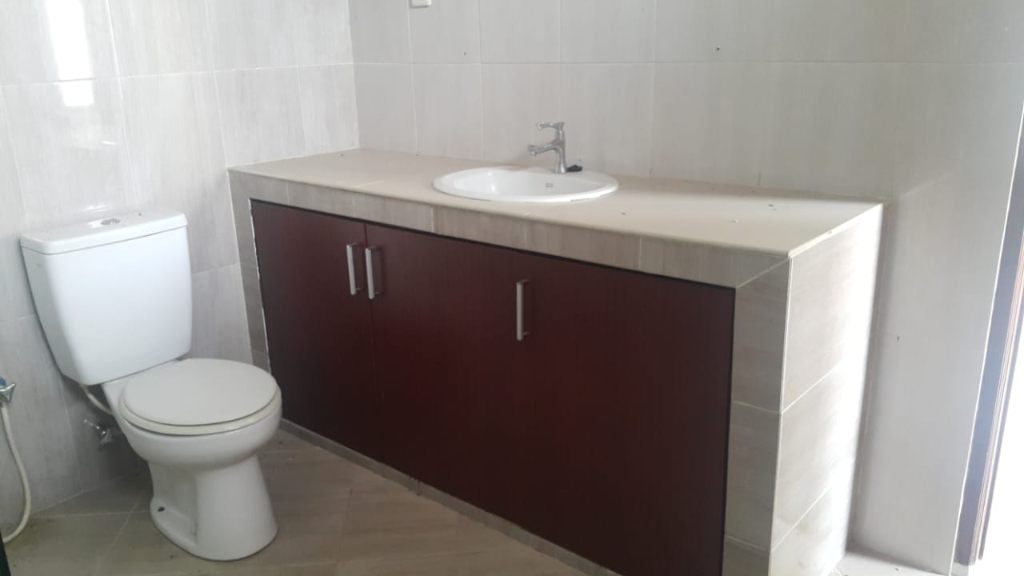 https://rentonesia-files.s3.ap-southeast-1.amazonaws.com/tinggal-production/attachment/202512/29-2g5gwf--1000116773.jpg