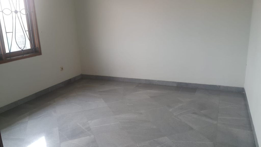 https://rentonesia-files.s3.ap-southeast-1.amazonaws.com/tinggal-production/attachment/202512/29-iqoka3--1000116772.jpg