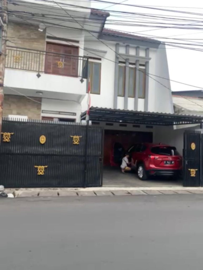 https://rentonesia-files.s3.ap-southeast-1.amazonaws.com/tinggal-production/attachment/202601/21-wstjnc--1_WhatsApp_Image_2025-12-08_at_17_16_04_6d047ac0.jpg