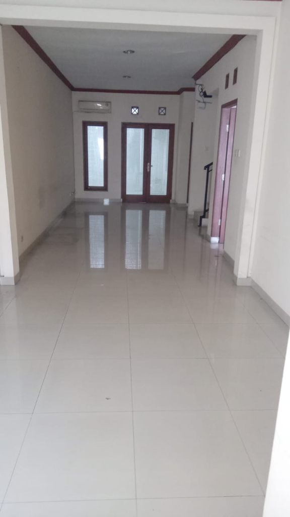 https://rentonesia-files.s3.ap-southeast-1.amazonaws.com/tinggal-production/attachment/202601/21-xss21n--WhatsApp_Image_2025-12-10_at_10_01_09_847e04ed.jpg