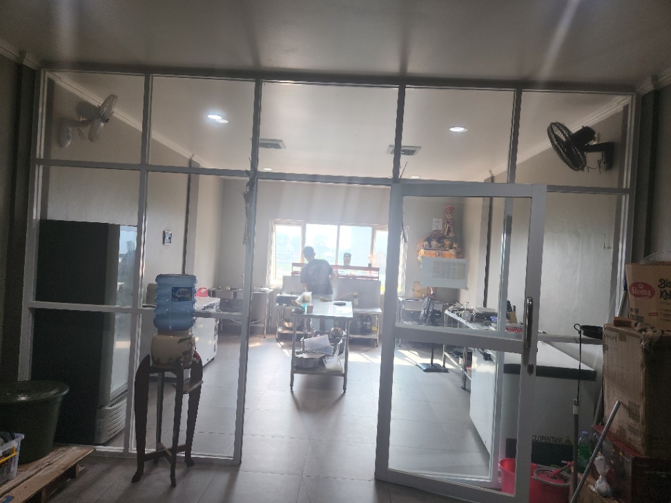 https://rentonesia-files.s3.ap-southeast-1.amazonaws.com/tinggal-production/attachment/202603/07-4k39y4--WhatsApp_Image_2026-03-07_at_09_04_11.jpeg