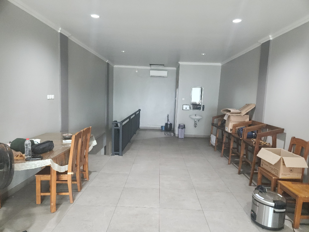 https://rentonesia-files.s3.ap-southeast-1.amazonaws.com/tinggal-production/attachment/202603/07-oii3s3--WhatsApp_Image_2026-03-07_at_09_04_13_1_.jpeg