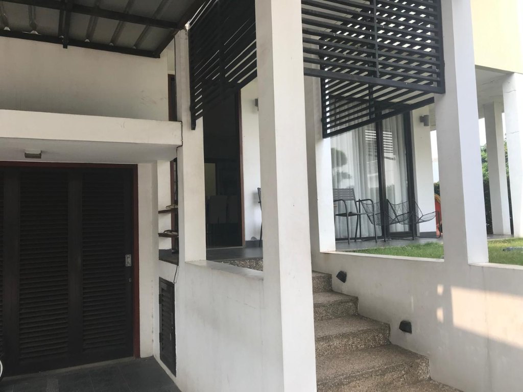 https://rentonesia-files.s3.ap-southeast-1.amazonaws.com/tinggal-production/attachment/202603/07-oys7no--WhatsApp_Image_2026-03-07_at_09_31_46_1_.jpeg