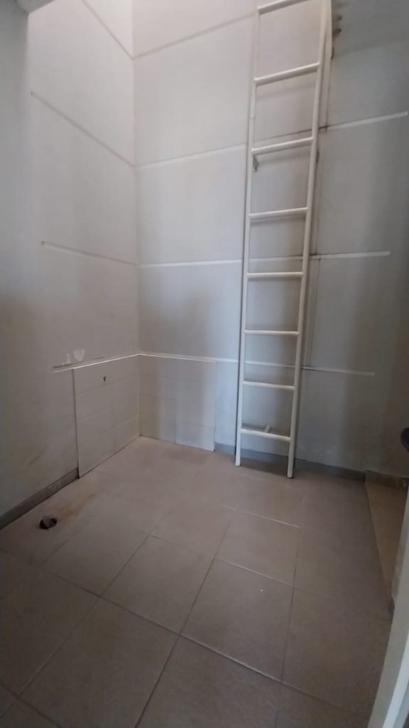 https://rentonesia-files.s3.ap-southeast-1.amazonaws.com/tinggal-production/attachment/202605/20-tolos4--WhatsApp_Image_2026-05-20_at_19_02_56.jpeg