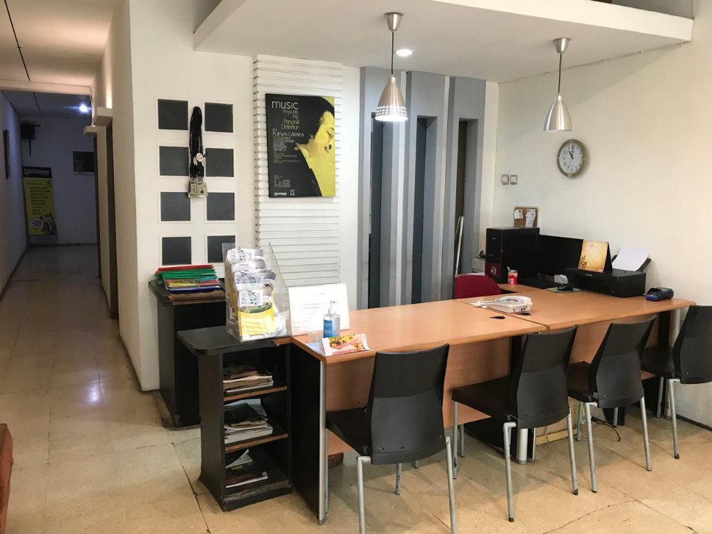 https://rentonesia-files.s3.ap-southeast-1.amazonaws.com/tinggal-production/attachment/202605/24-h6oyog--WhatsApp_Image_2026-05-20_at_18_38_01_1_.jpeg