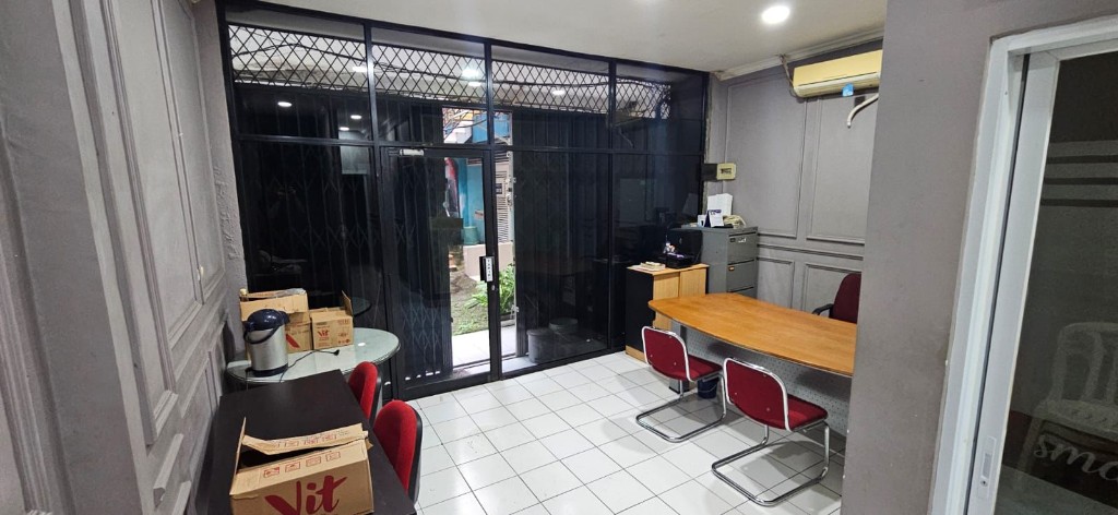 https://rentonesia-files.s3.ap-southeast-1.amazonaws.com/tinggal-production/attachment/202605/27-j3ppco--WhatsApp_Image_2026-05-26_at_14_10_56.jpeg