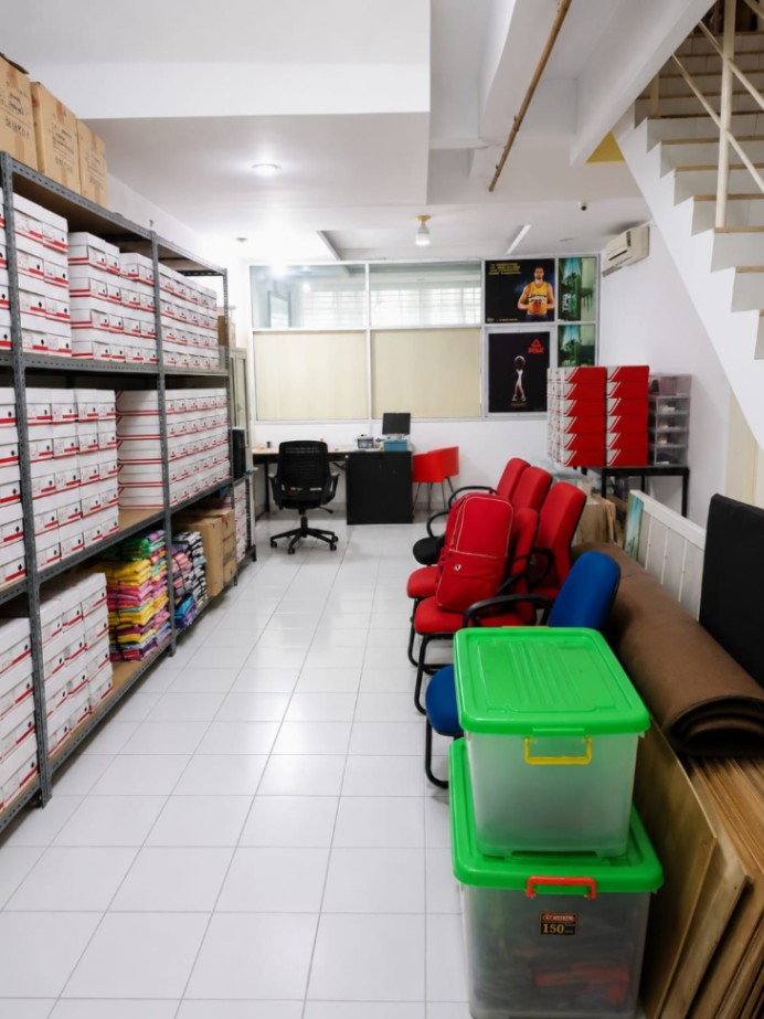 https://rentonesia-files.s3.ap-southeast-1.amazonaws.com/tinggal-production/attachment/202606/05-fawlqw--WhatsApp_Image_2026-06-04_at_14_58_07_3_.jpeg