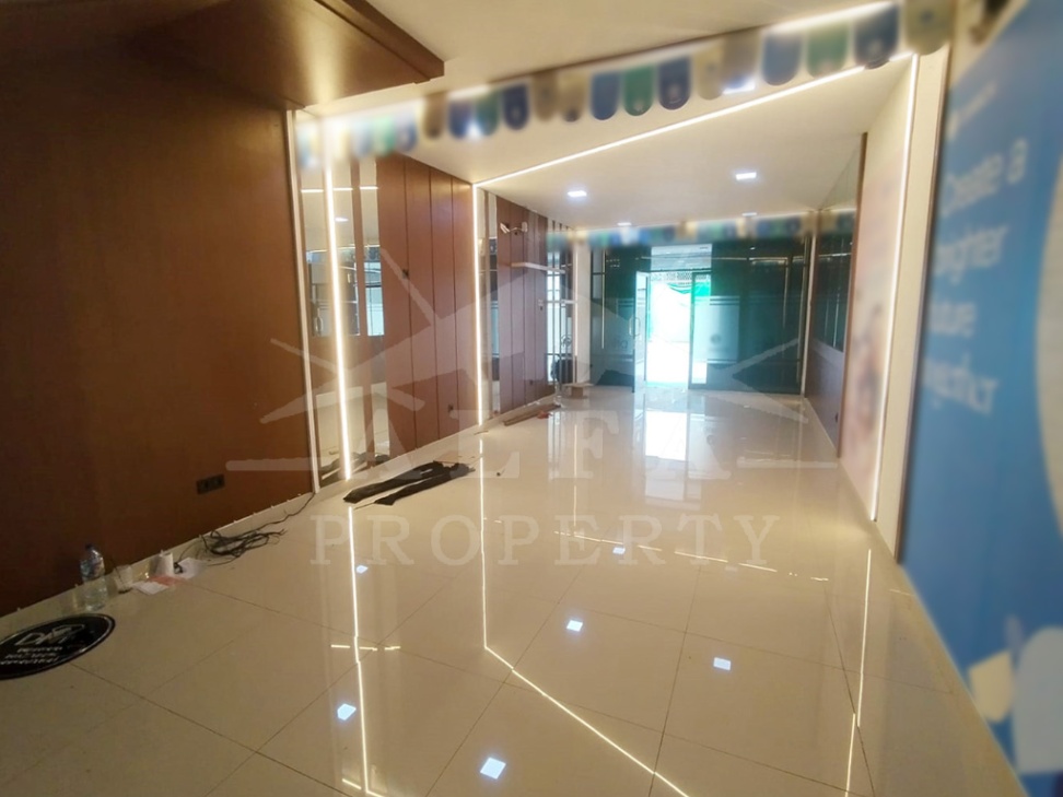 https://rentonesia-files.s3.ap-southeast-1.amazonaws.com/tinggal-production/attachment/202606/08-jvvfuy--05.jpg